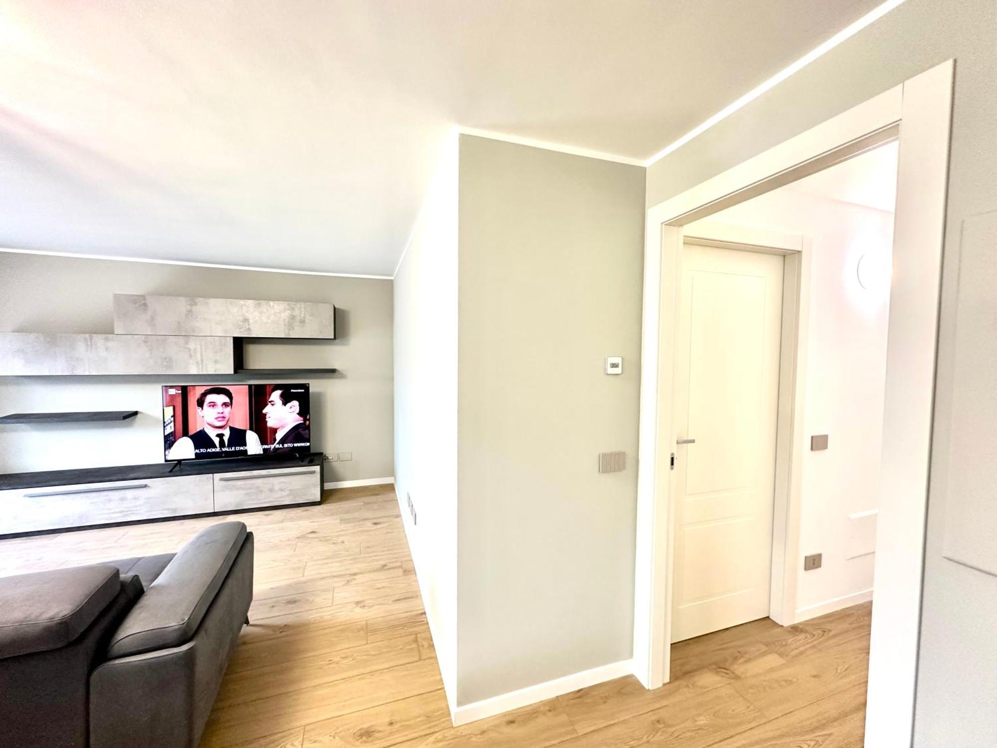 Be-C0 Sempione Luxury Apt Milan Luaran gambar